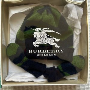 Burberry Children’s Hat and Glove Set